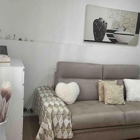 Monohouseinbari Apartment Екстериор снимка