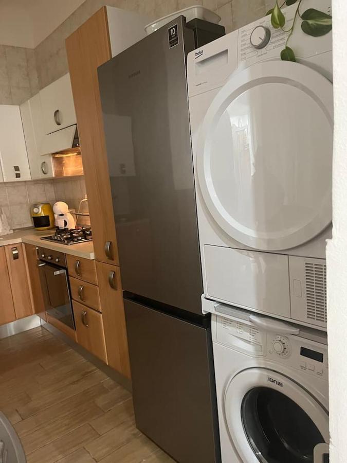 Monohouseinbari Apartment Екстериор снимка